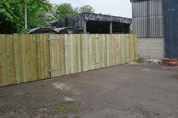 COMMERCIAL FENCING